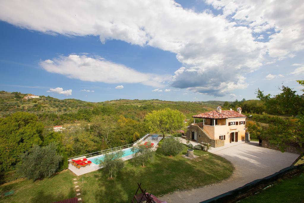 Villa Momiano With Private Pool Momjan Exterior photo