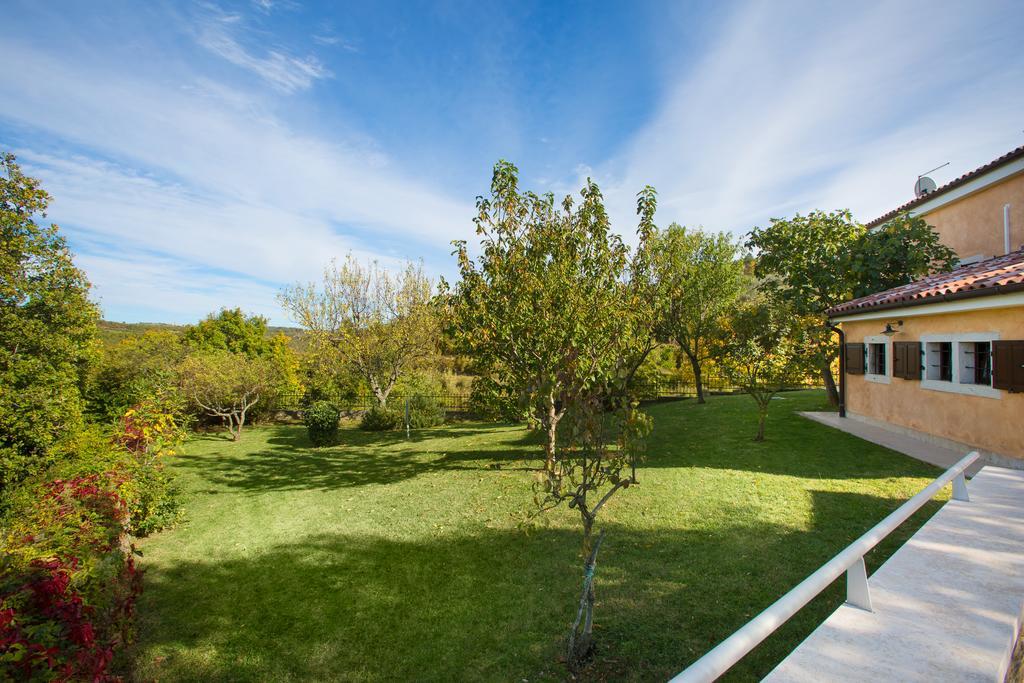 Villa Momiano With Private Pool Momjan Exterior photo